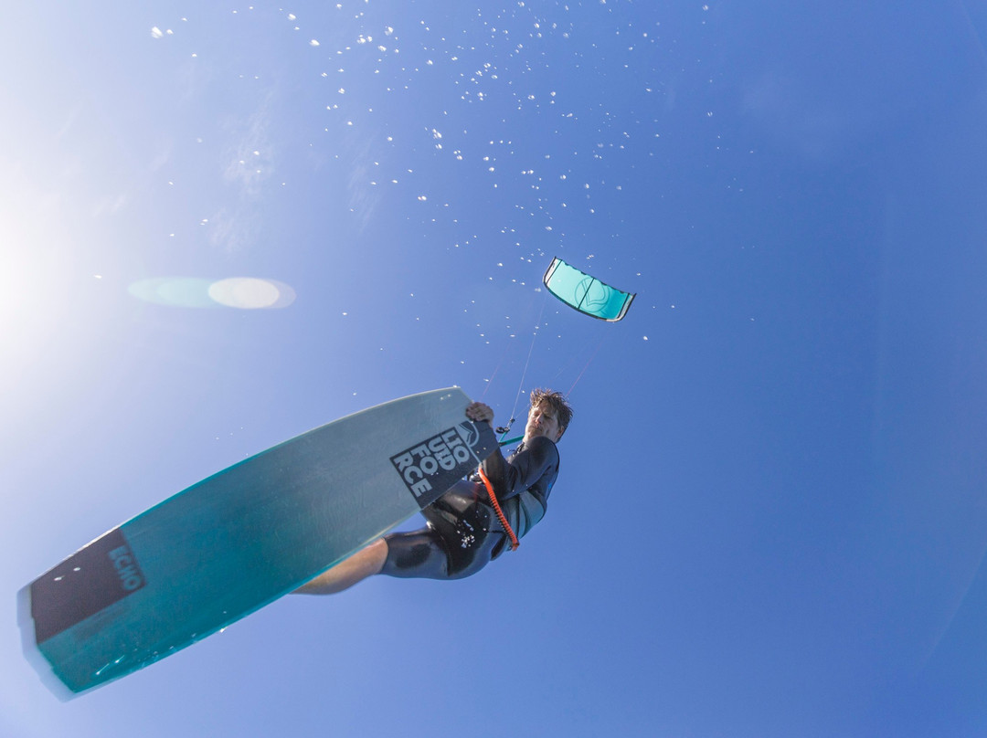 YP Kite Surfing School景点图片