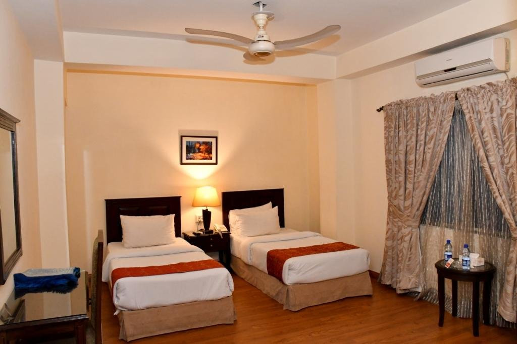 Royalton Hotel主图