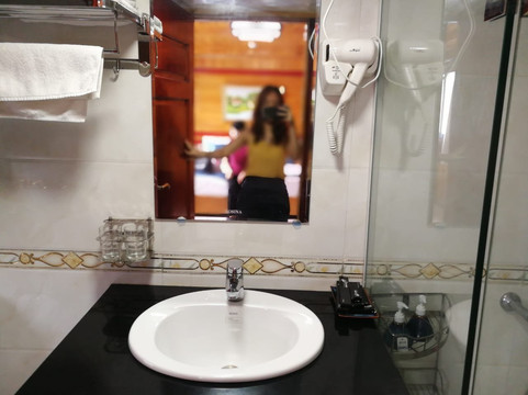 La Paci Cruises-下龙湾必去景点