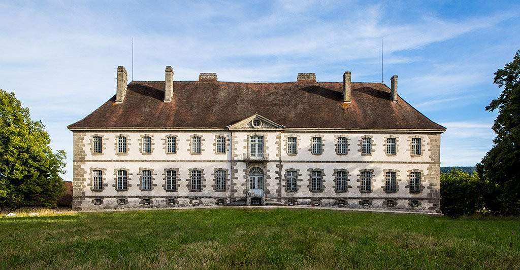 Château de Sainte-Feyre景点图片