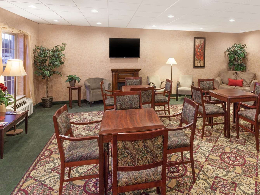 Comfort Inn & Suites主图