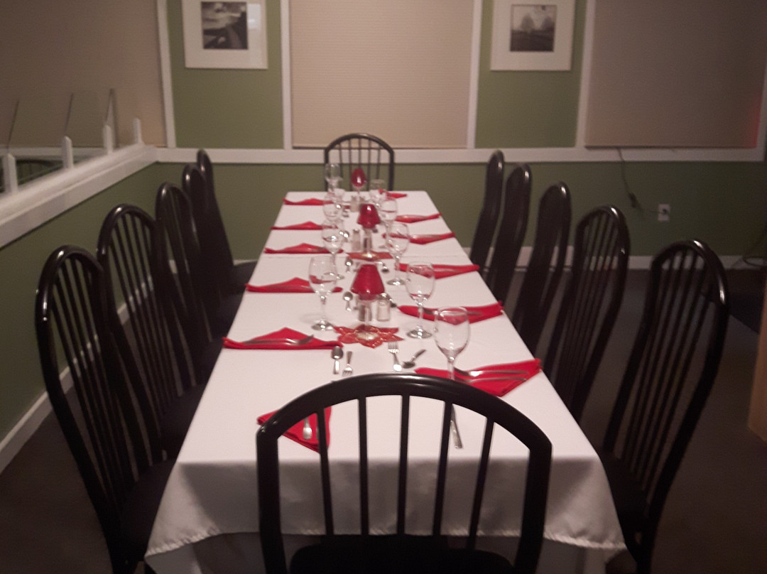 Powerview - Pine Falls餐馆和美食-Benjamin's Bistro