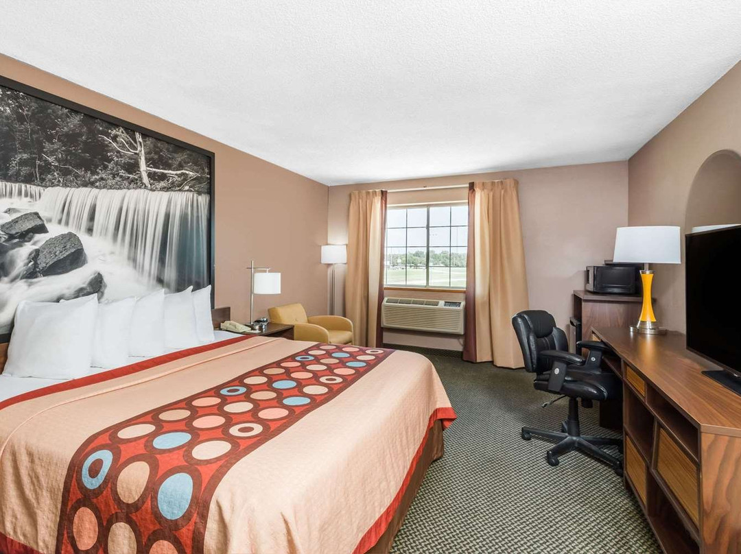 Super 8 by Wyndham Winfield/Quail Ridge Area主图