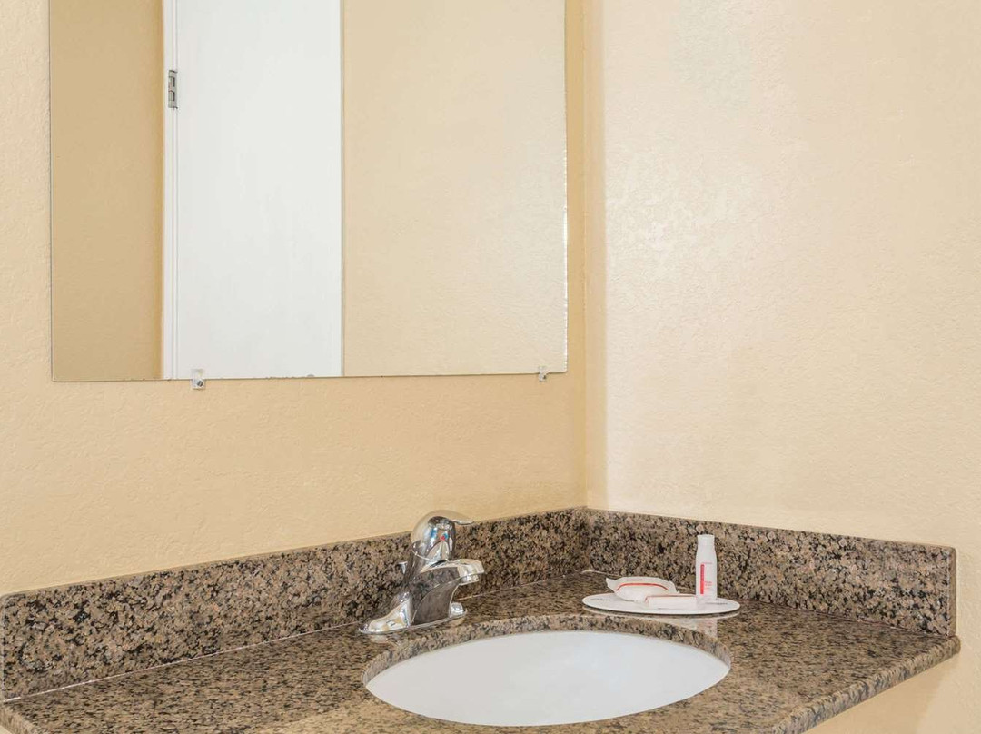 Super 8 by Wyndham Nephi主图