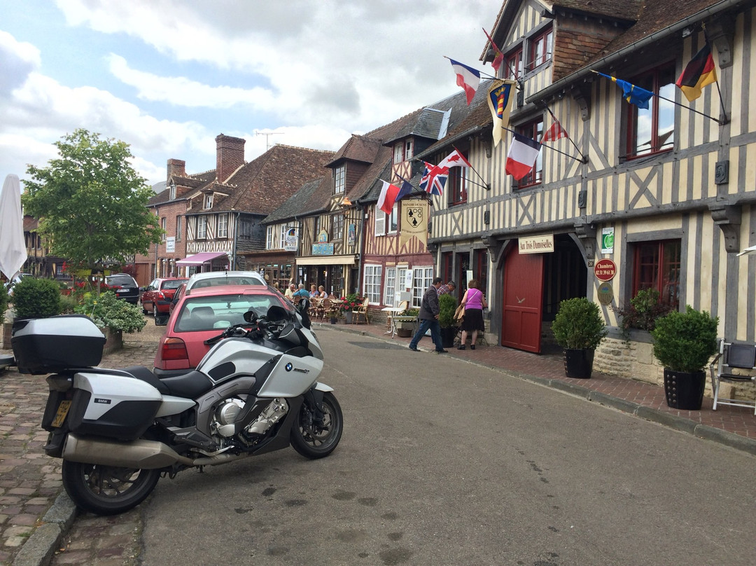 Grand Tour Motorcycle Adventures景点图片