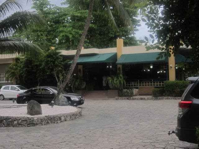 唐璜海滩度假村酒店主图