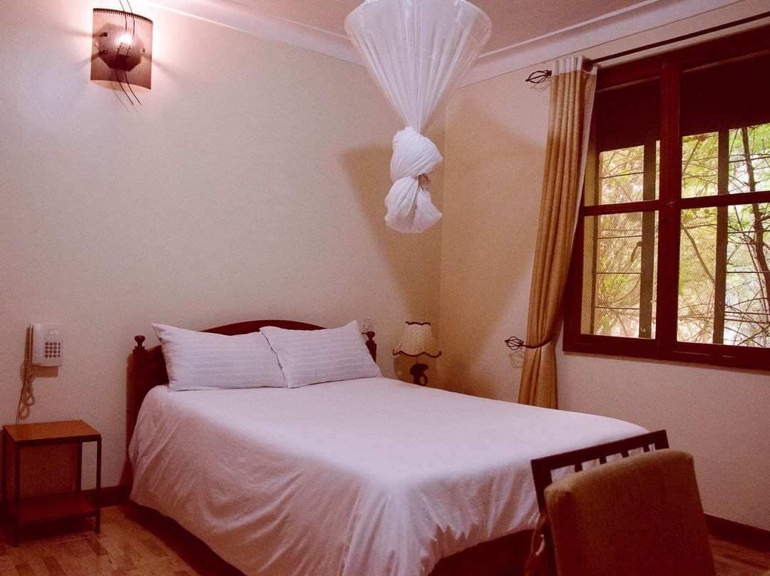 The White Castle主图