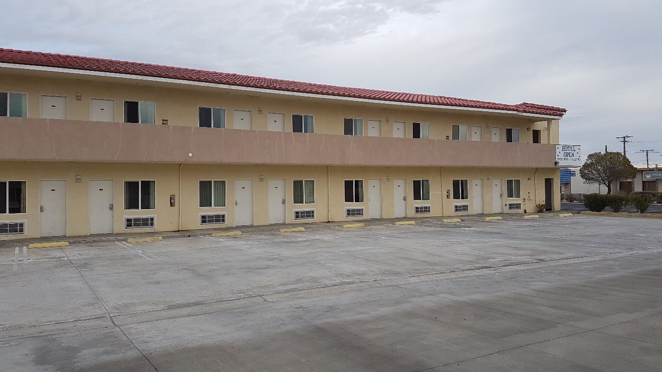 Baymont by Wyndham Ridgecrest-浴室