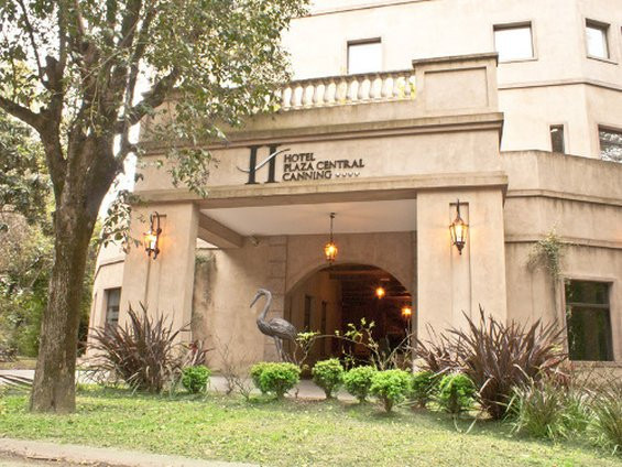 Hotel Plaza Central Canning主图