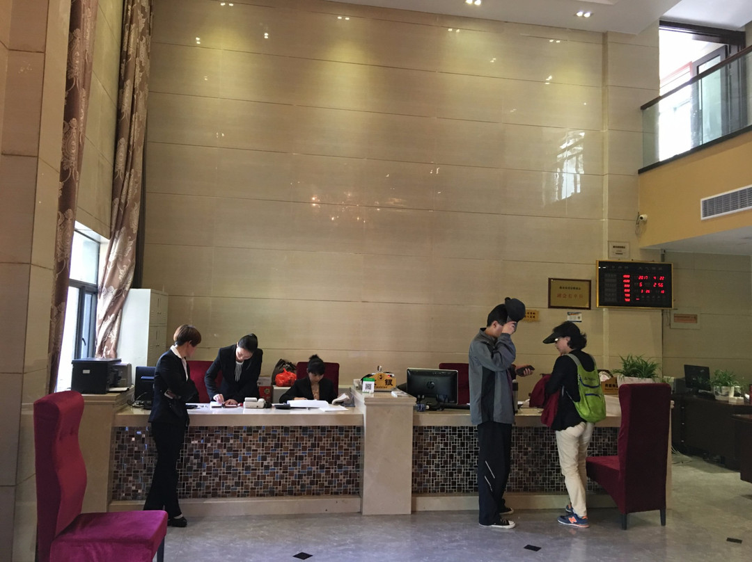 十门峡大酒店主图