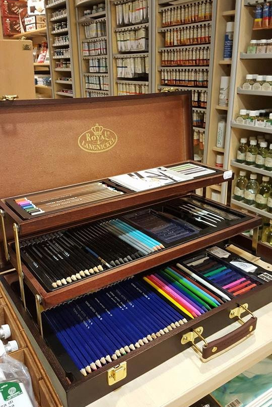 Art Academy Direct-Mosta必去景点