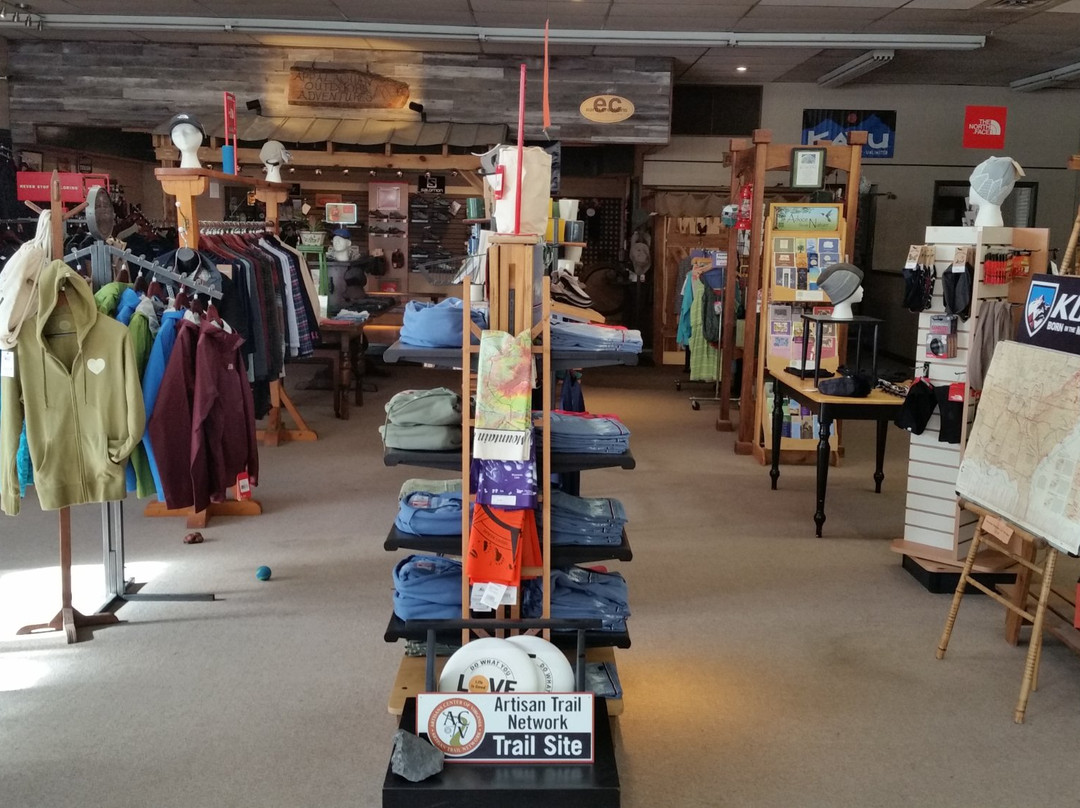 Appalachian Outfitters-卢雷必去景点