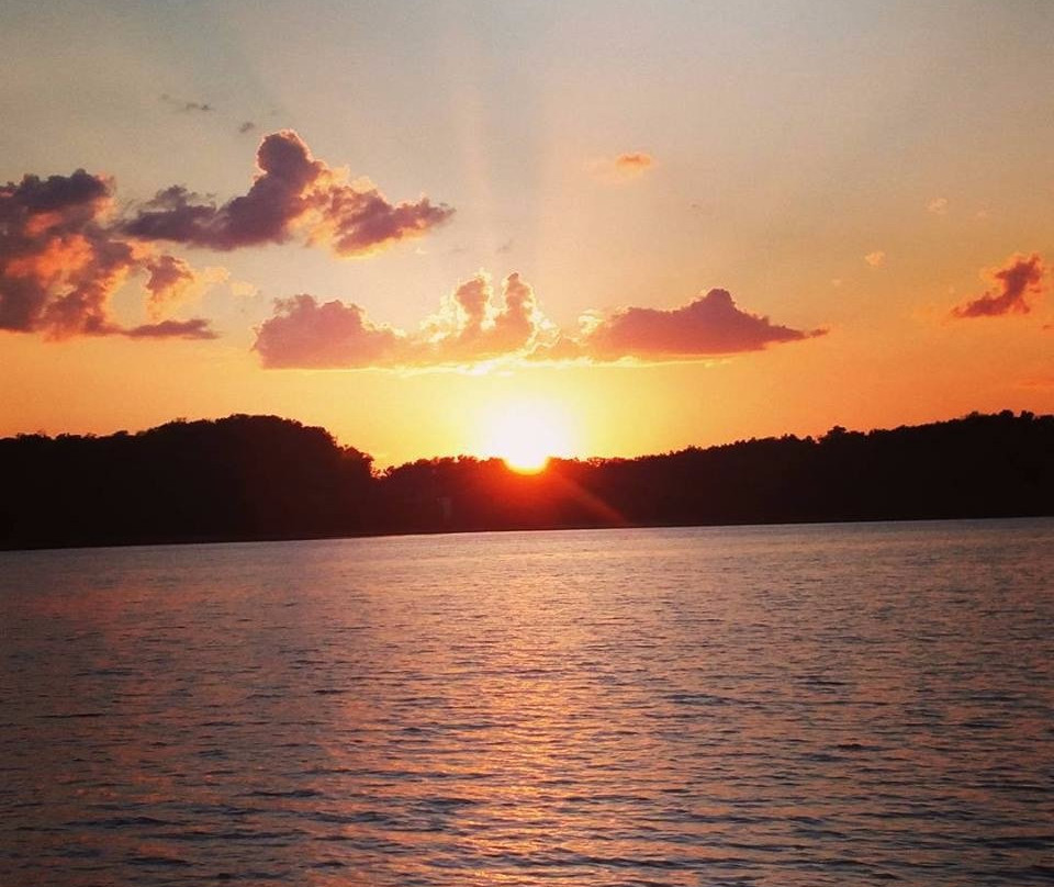 Mountain Cove Marina-塞维尔维尔必去景点