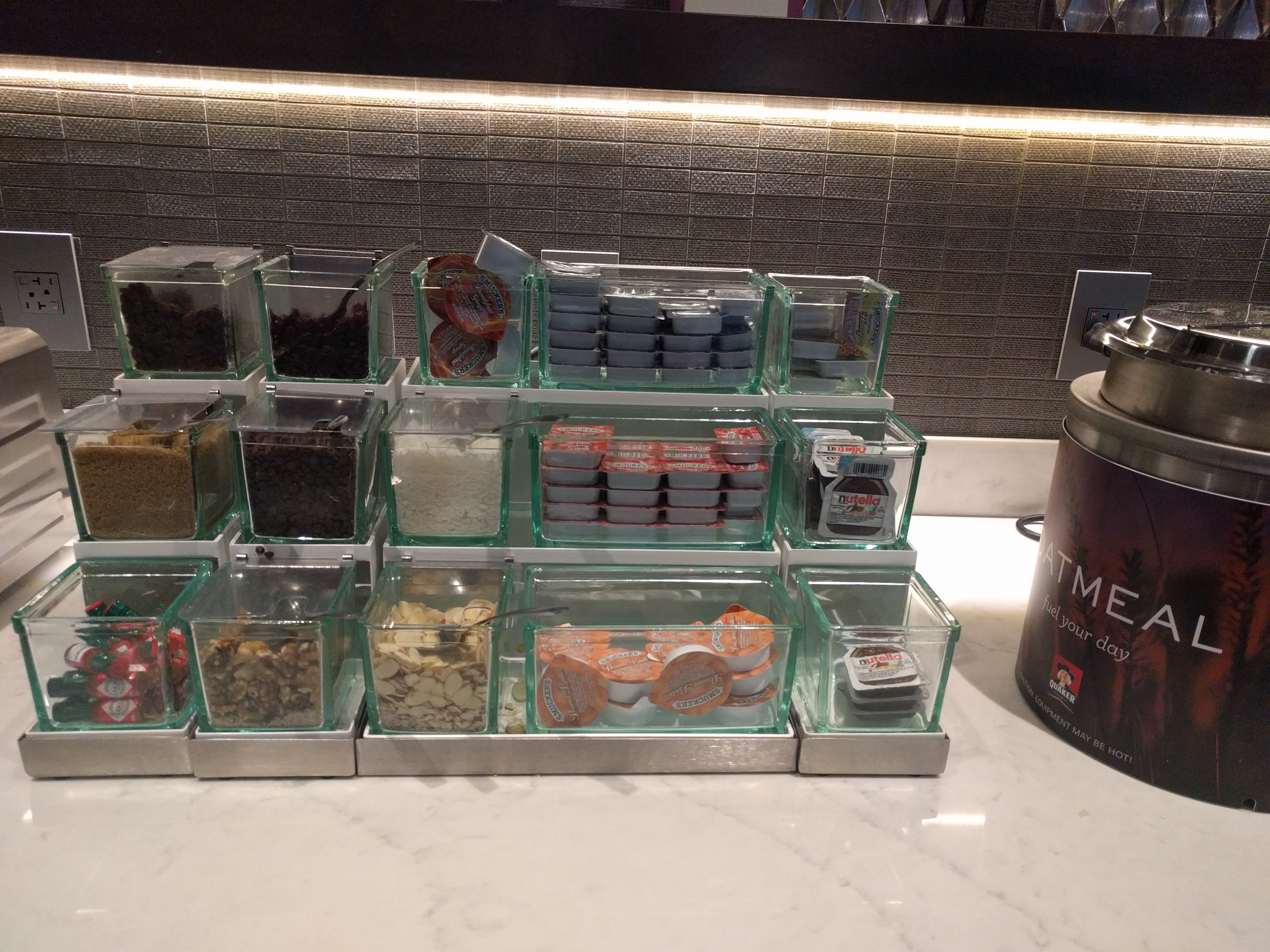 Residence Inn Boston Waltham-餐饮