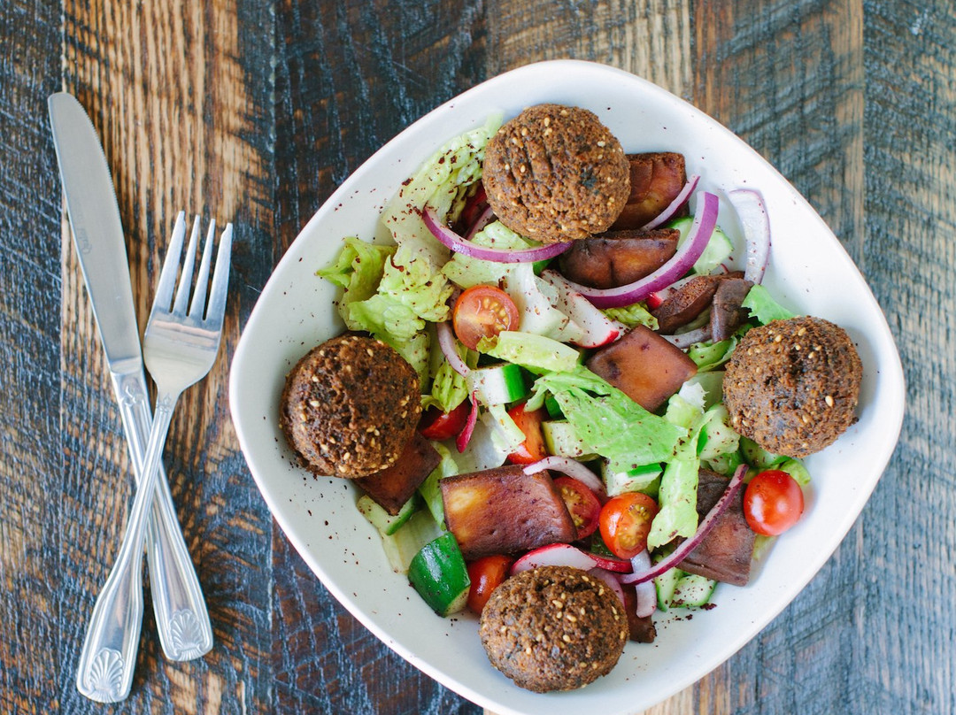 贝尔蒙特餐馆和美食-Sumac Mediterranean Grill