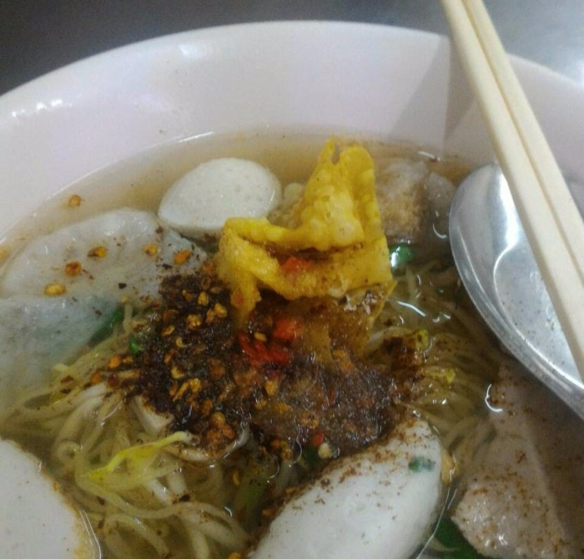 帕夭餐馆和美食-Ancharoen Noodle Soup