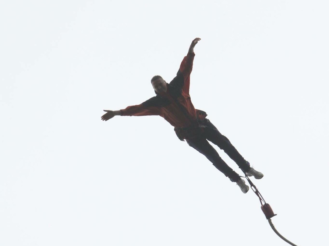 UK Bungee Club - Manchester 160ft Bungee Jump景点图片