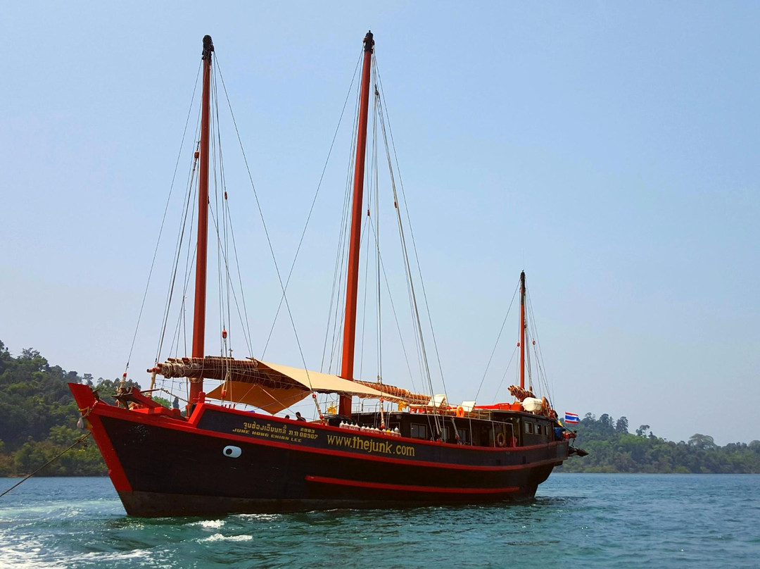 Thailand Liveaboards-Talat Yai必去景点