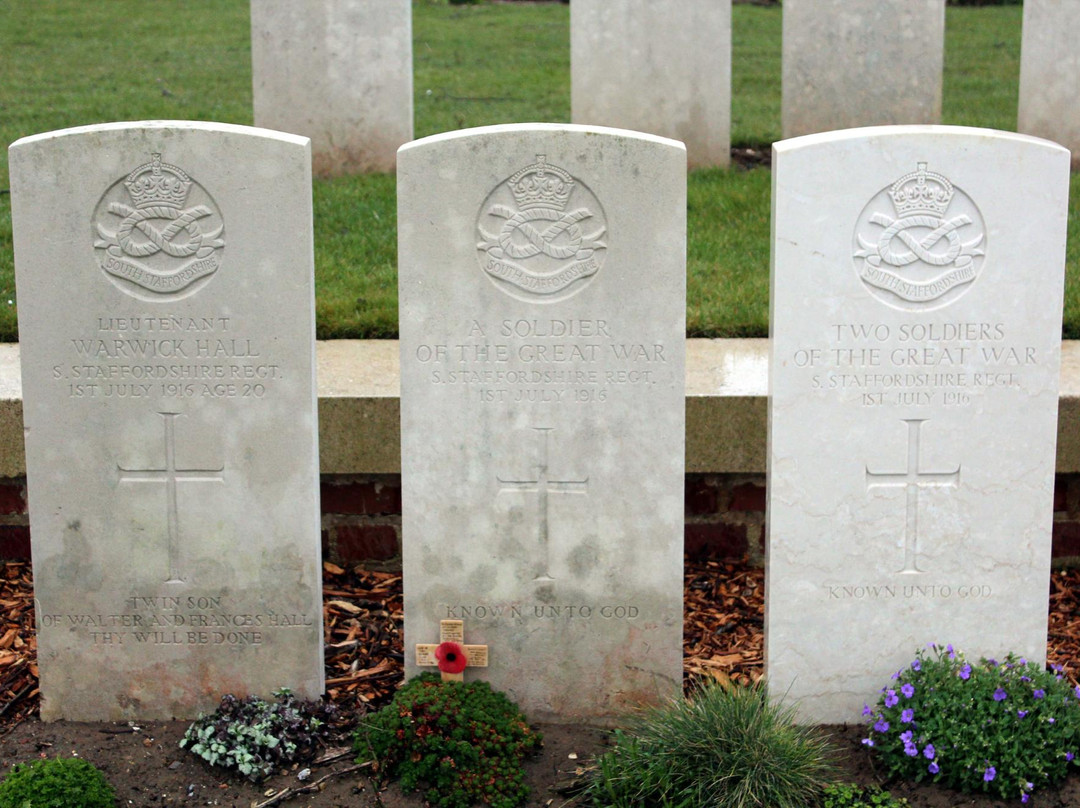 Dantzig Alley British Cemetery景点图片