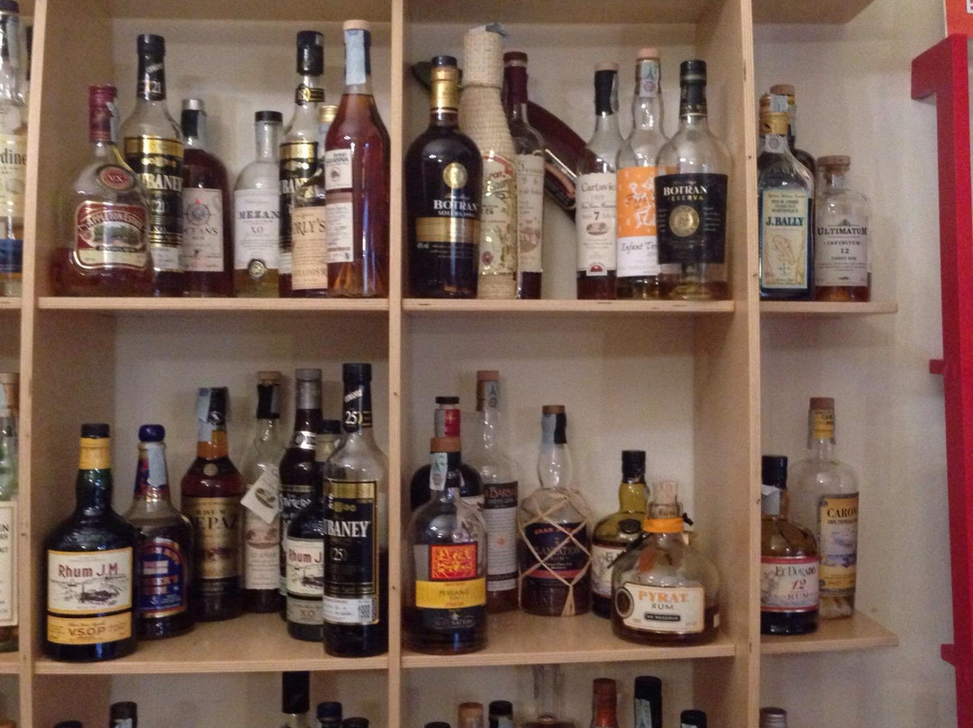 Temple Wine Bar-奥里斯塔诺省必去景点