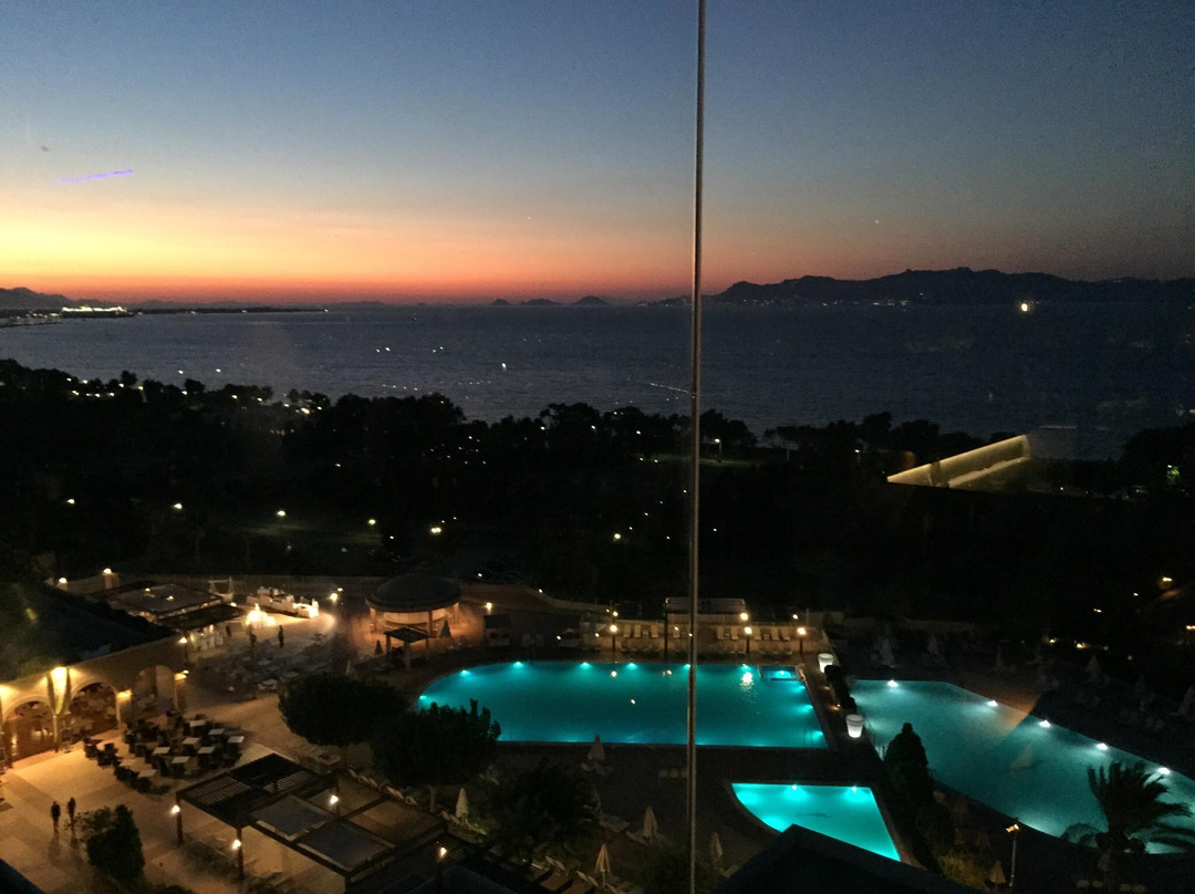 SKY BAR Red Loft-Kos Town必去景点