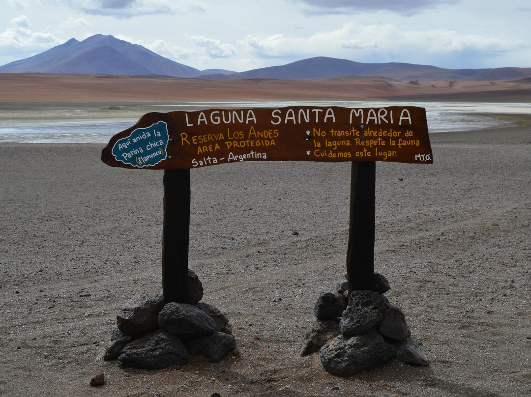 Laguna Santa Maria景点图片