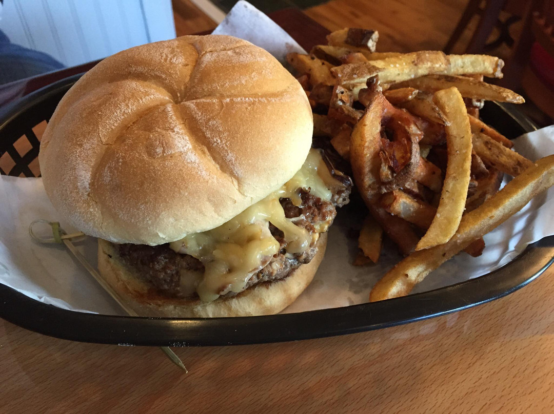 法兰克福餐馆和美食-Bourbon On Main