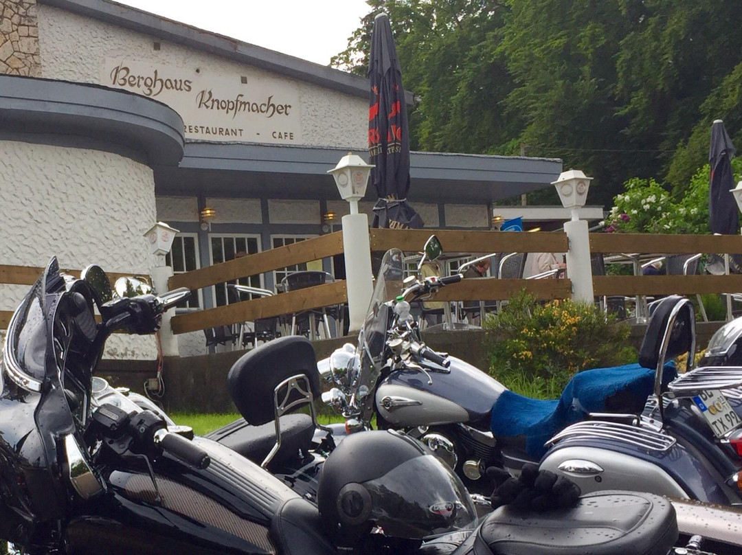 Berghaus Knopfmacher主图