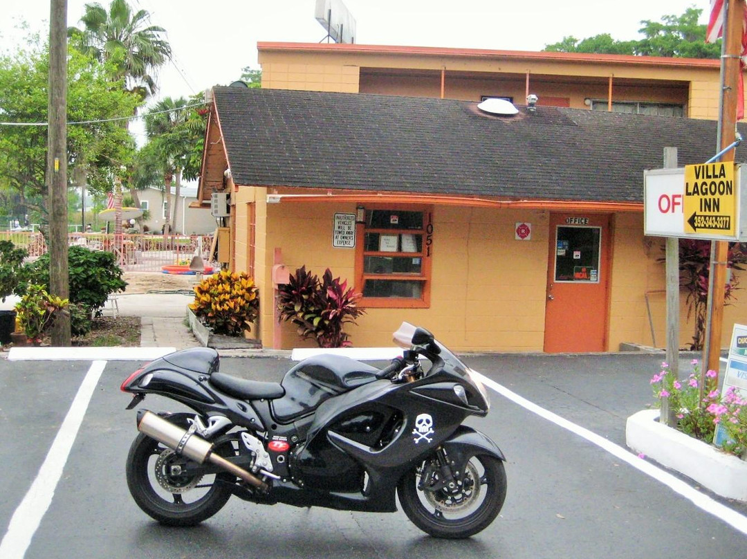 Villa Lagoon Inn