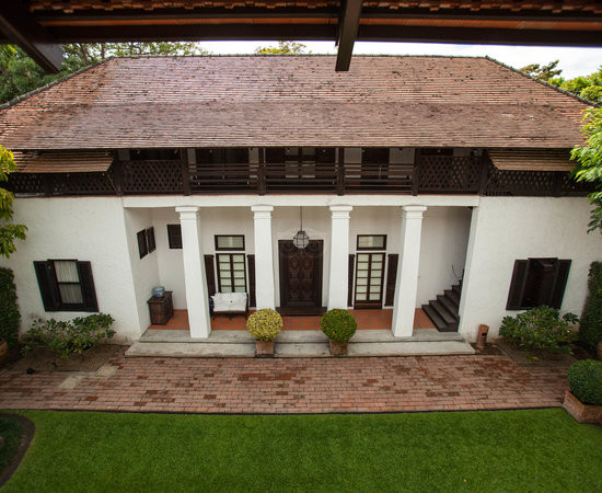 拉差曼哈酒店主图