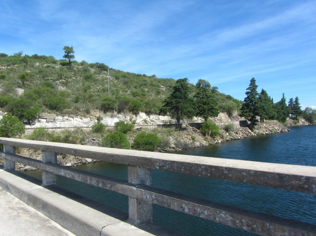 Embalse la Florida景点图片