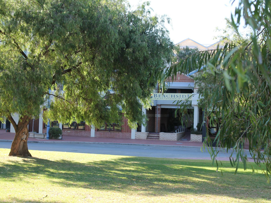 Beachside Apartment Hotel主图