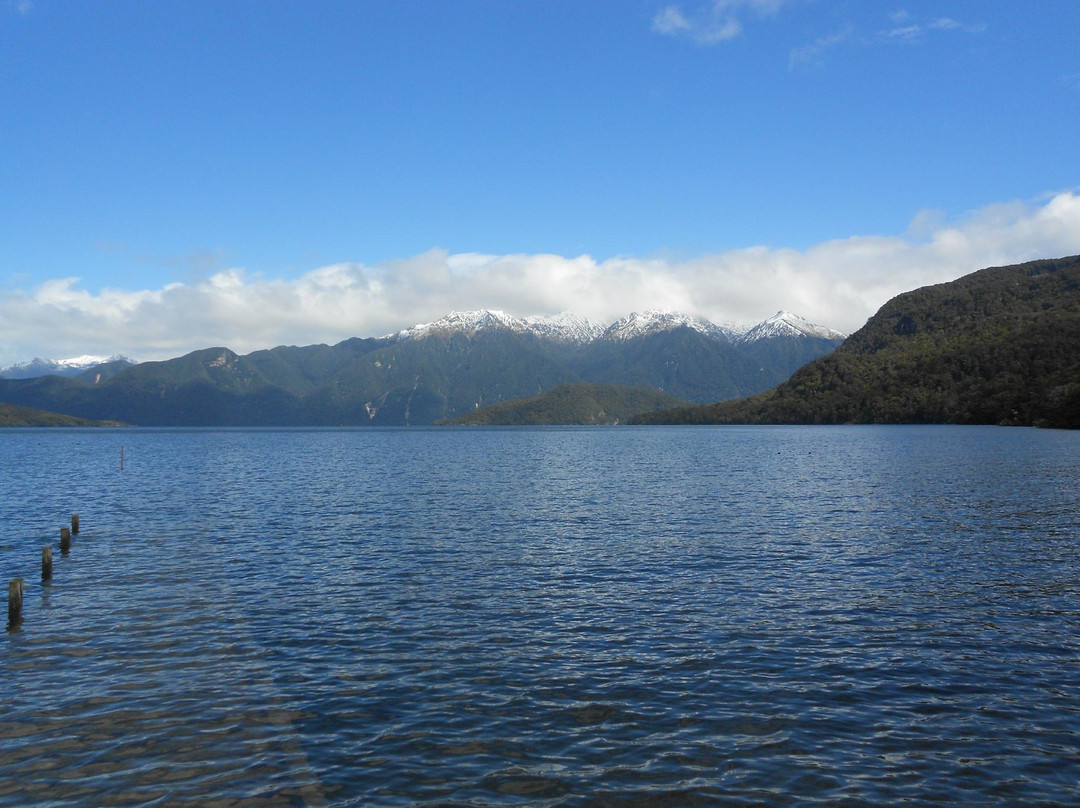 Lake Hauroko景点图片
