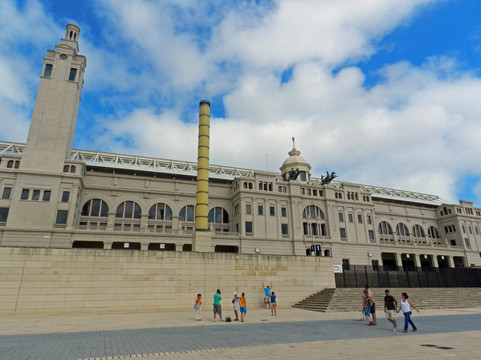 路易斯·孔帕尼斯奥林匹克体育场-巴塞罗那必去景点