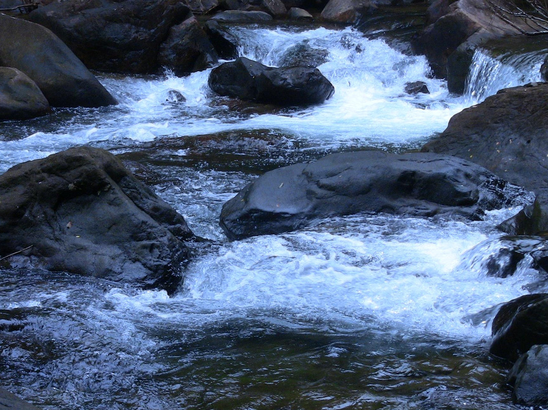 空仆瀑布-象岛必去景点
