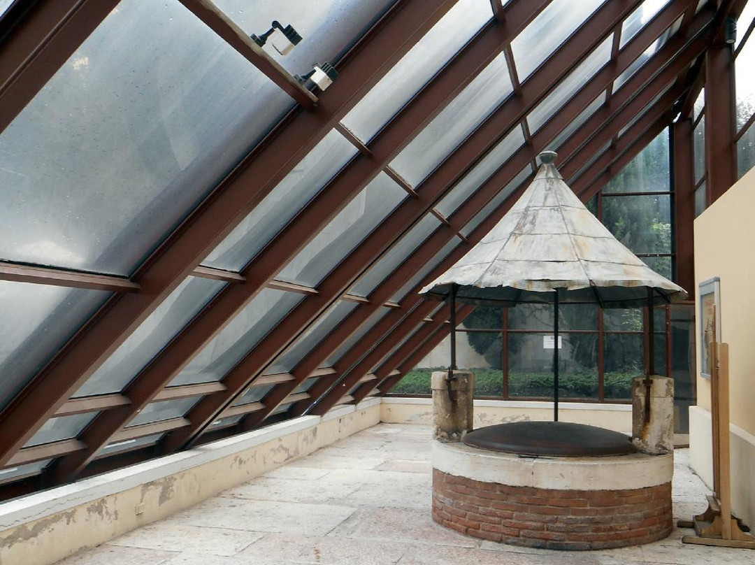 Biblioteca Civica R. Bortoli-斯基奥必去景点
