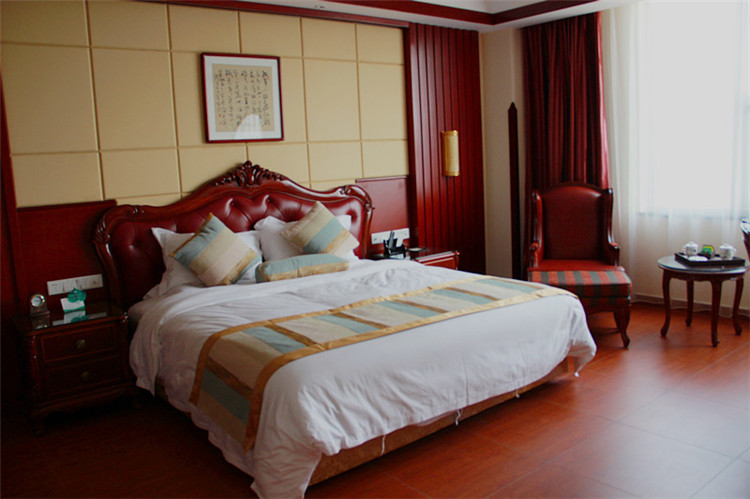 野生原度假村主图