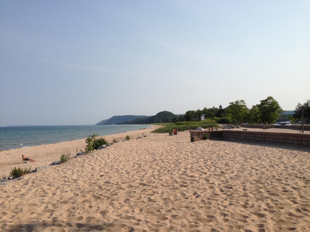 Lake Michigan Beach Park景点图片