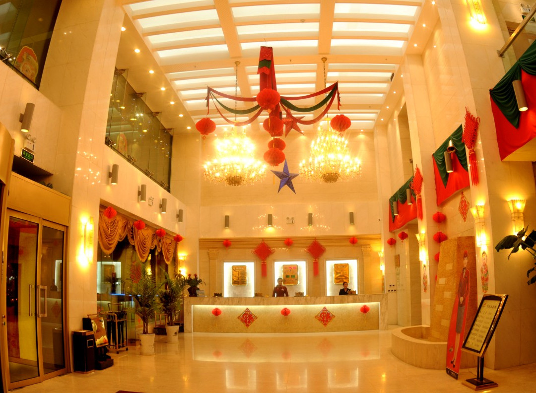 億隆大酒店主图