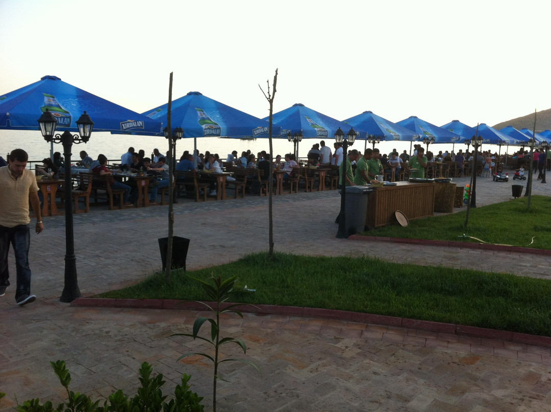 Qaradagh餐馆和美食-Darya Fish House
