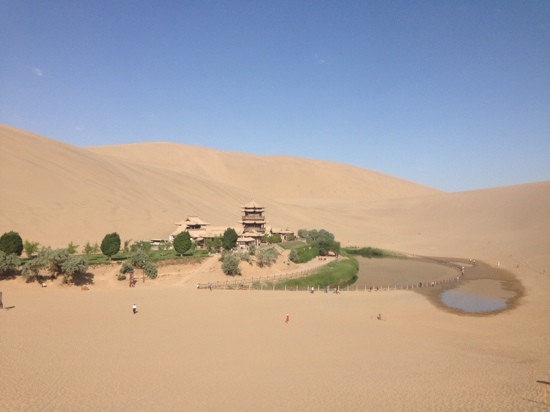 鸣沙山景点图片