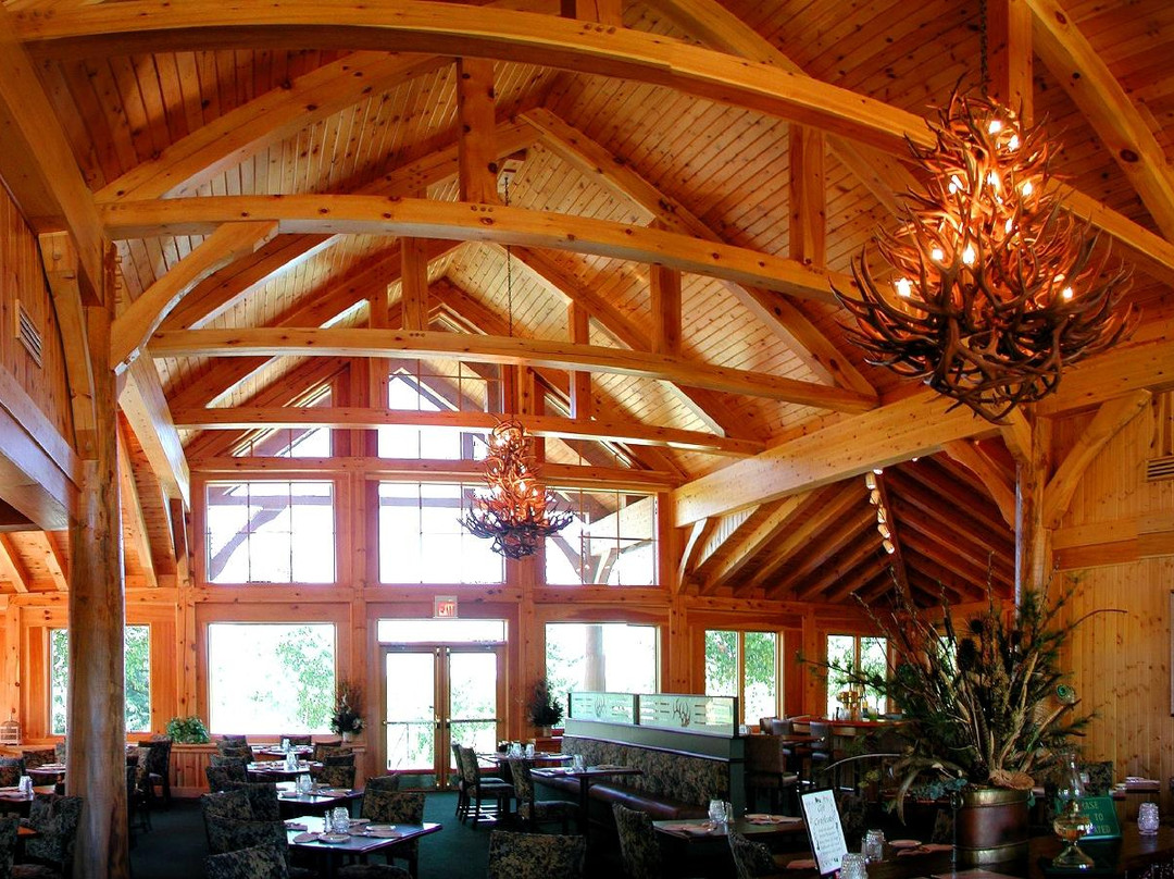 Pequot Lakes餐馆和美食-Antlers Restaurant