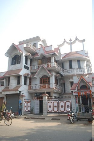 Hotel Vishnu International