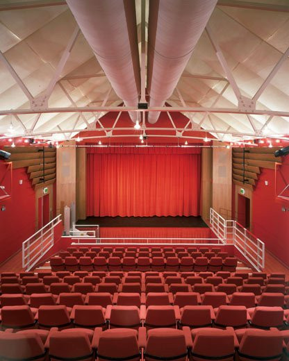 Louth Riverhead Theatre景点图片