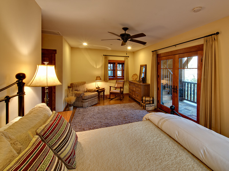 Cheshire Cabin & Treehouse Rentals