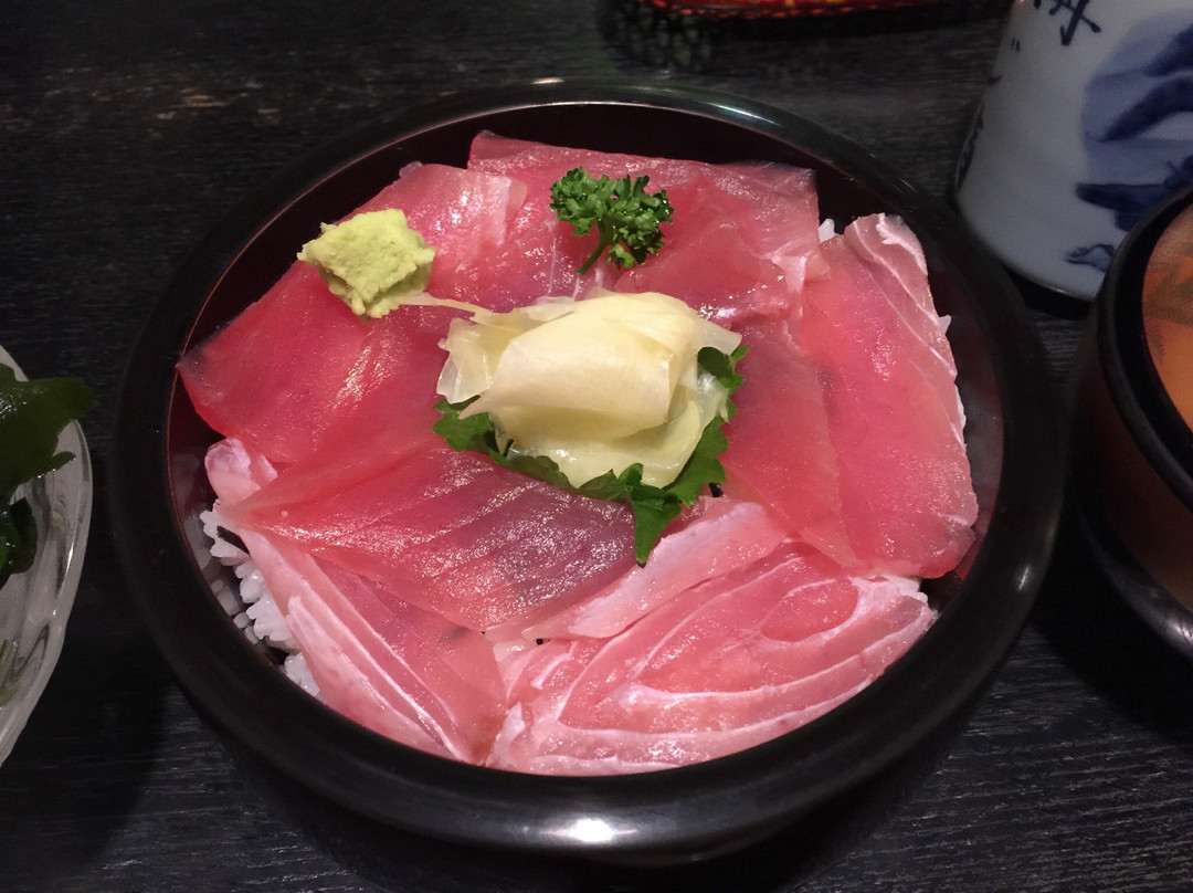 积丹町餐馆和美食-Fujizushi Shakotan