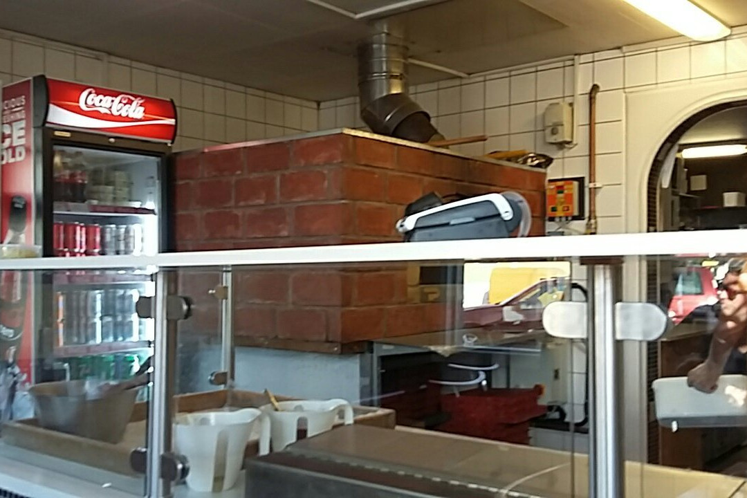 Hovas餐馆和美食-Pizzeria Vivaldi