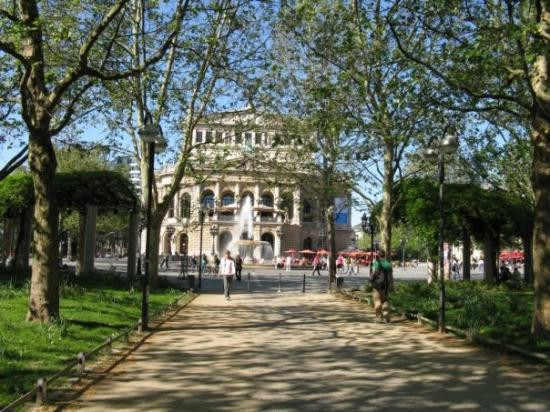 Alte Oper-法兰克福必去景点