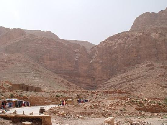 Todra Gorge-廷吉尔必去景点