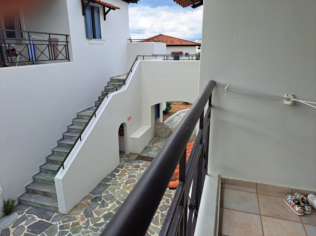 Eretria Village Resort & Conference Center主图